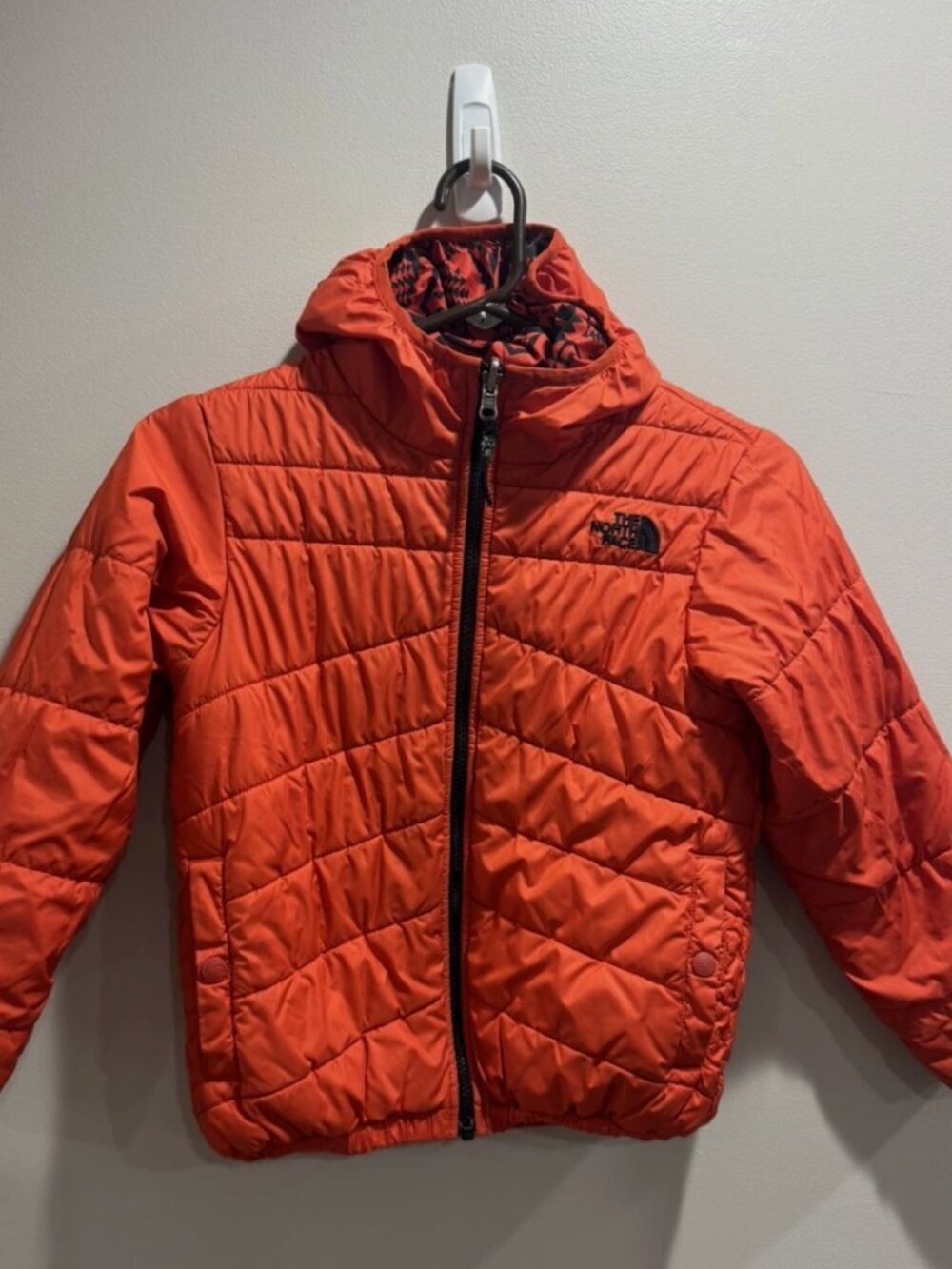 The North Face Reversible Boy's Light Weight Puffer Jacket Red And Black